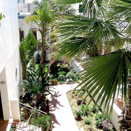 希洛克和特拉蒙塔纳公寓