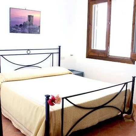 希洛克和特拉蒙塔纳公寓 公寓 *