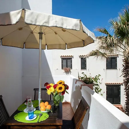 Scirocco E Tramontana * Favignana