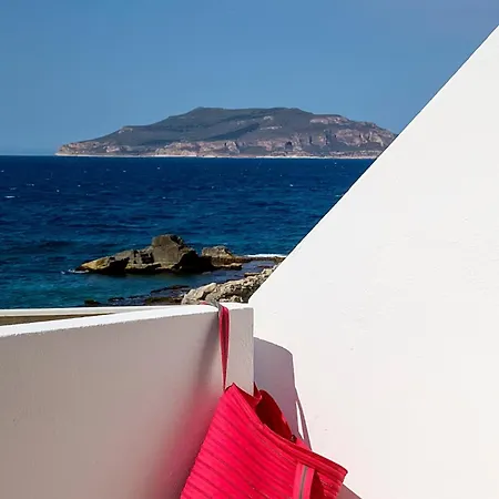 Scirocco E Tramontana Apartment *
