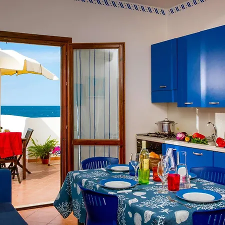Scirocco E Tramontana Apartment *